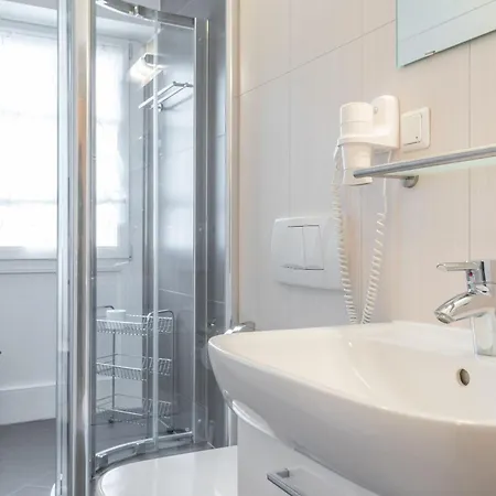 400, Seepark Apartment