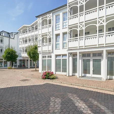 400, Seepark Apartment *